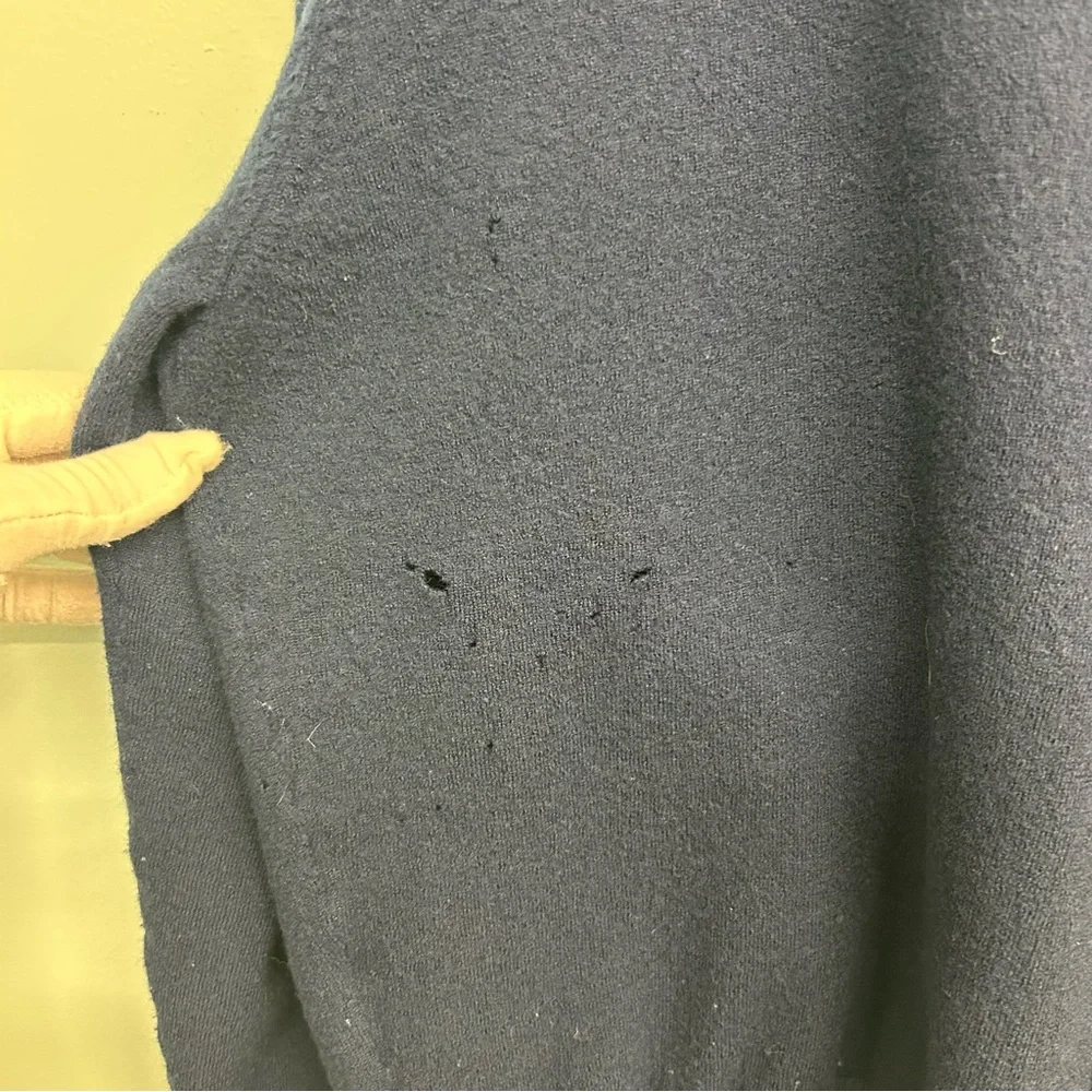 Givenchy Cardigans - Picture 5 of 6